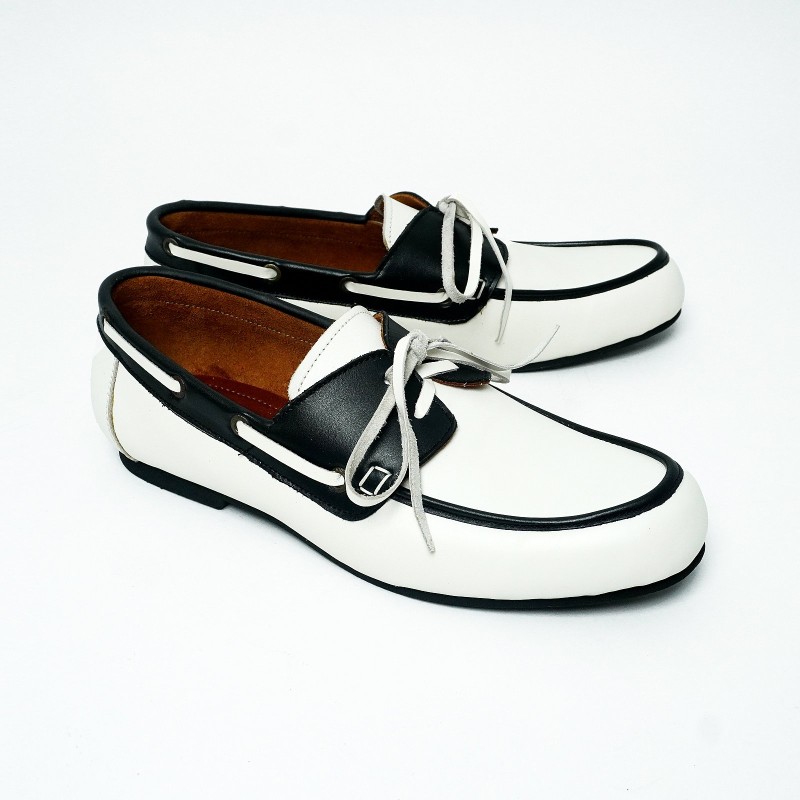 DECK MOCCASIN BLACK BLANCO