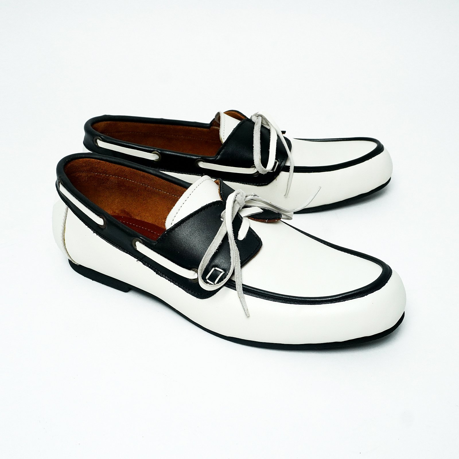 DECK MOCCASIN BLACK BLANCO